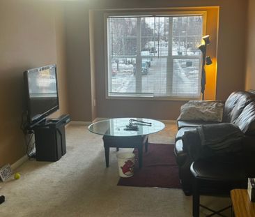 For Lease - 3086 Stornoway Circle Unit# 200, Oakville, Ontario - Photo 2