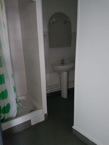 Location Appartement 1 pièce 24m² ELBEUF 76500 - Photo 3