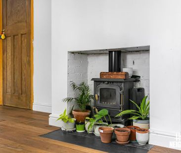 3 bedroom end of terrace house to rent - Photo 3