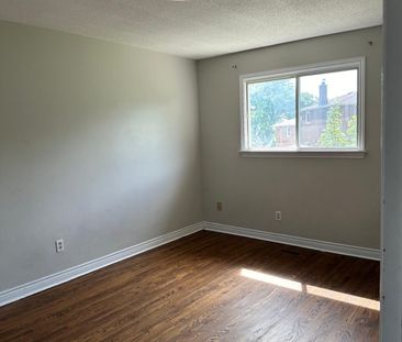 For Lease - 134 Jade Crescent Unit# Main, Brampton, Ontario - Photo 3