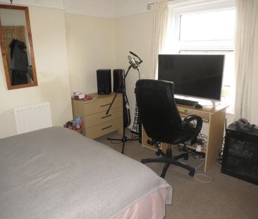 Bournemouth Melville Road Winton, BH9, Dorset - Photo 4