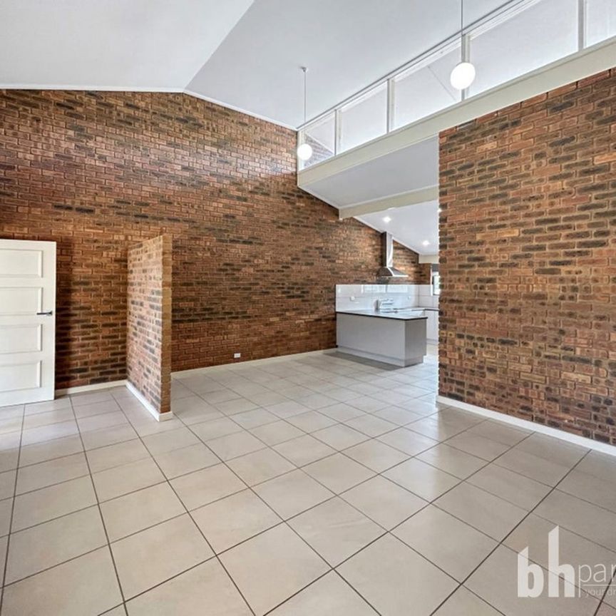 2 Newly Renovated Units with 3 Bedrooms - Photo 1