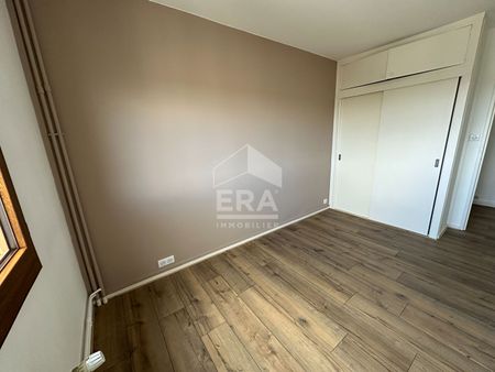 Location Appartement 4 pièces 86m² - Photo 3