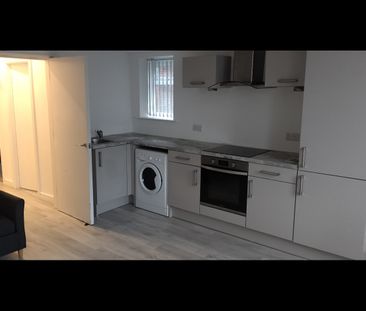 1 Bed Flat, Polygon Road, M8 - Photo 1