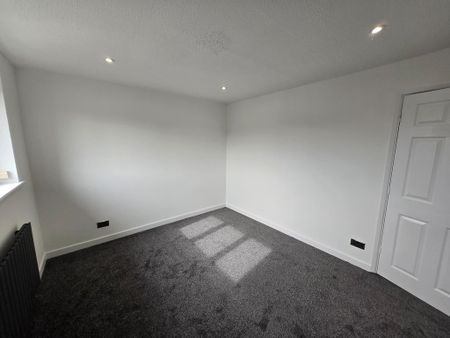 2 bedroom semi-detached house to rent - Photo 4
