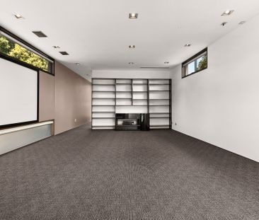 Thinking of selling? Contact our agent - Photo 2