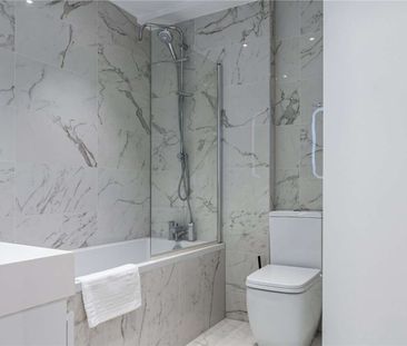 Stunning two bedroom apartment to rent, set within a beautifully co... - Photo 3