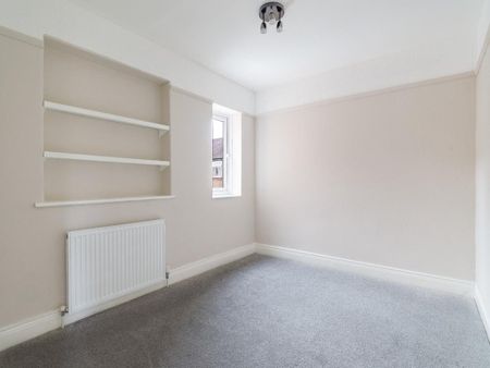 3 bedroom semi-detached house to rent - Photo 3