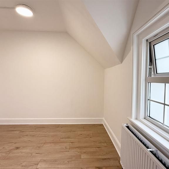 House share to rent - Photo 1