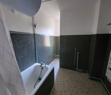 Location appartement 1 pièce - 36m² à Rouxmesnil-bouteilles (76370) - Photo 2