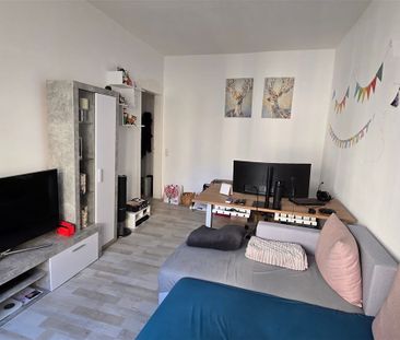 Tolle 2 Zi.-Whg. mit Tageslichtbad, EBK möglich, großer Mietergarten - Photo 1