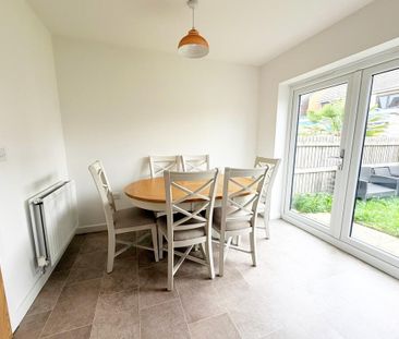 3 bedroom detached house to rent - Photo 3