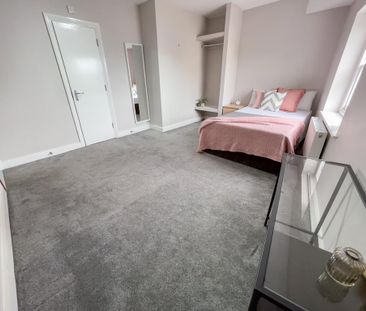 9 bedroom flat to rent - Photo 6