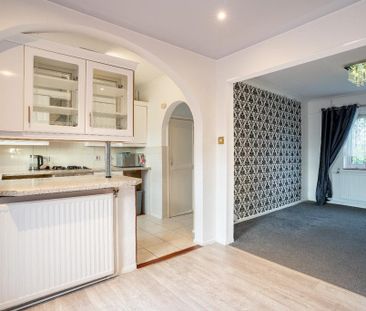 2 bedroom semi-detached house to rent - Photo 6