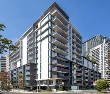Luxurious Apartment in the Heart of Chatswood ** Available 14/11/25 ** - Photo 2