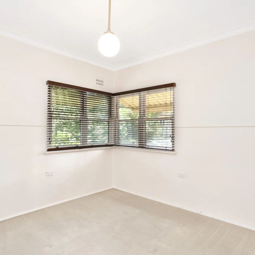 Charming Two-Bedroom Semi In Prime Artarmon Location - Photo 1