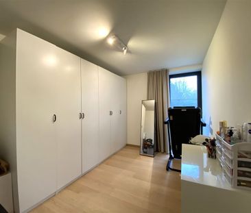 Gelijkvloers appartement met 2 slpk's en garage - Photo 6