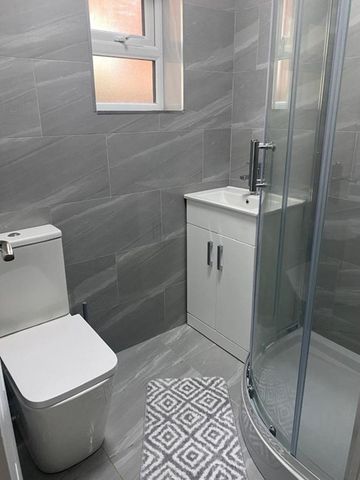 Room in a Shared House, East Road, M12 - Photo 5