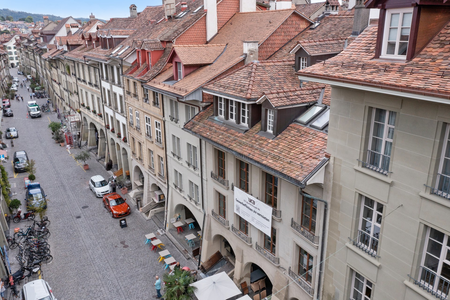 Möbliertes Einzelzimmer im Herzen der Berner Altstadt - Photo 3