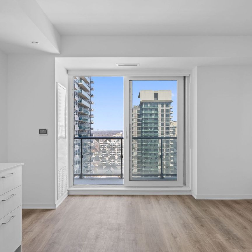 For Lease - 101 Roehampton Avenue Unit# 2213, Toronto, Ontario - Photo 1