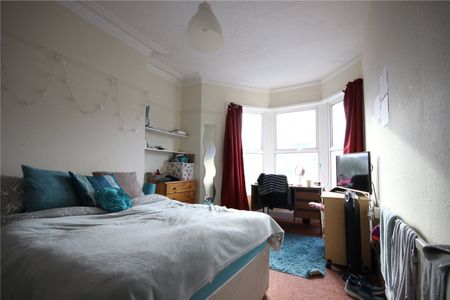 Cricklade Road, - Photo 5