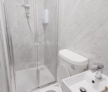 4 bedroom terraced house to rent - Photo 1