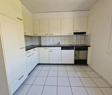 Joli appartement de 3 pièces dans la commune d'Orbe rafraîchi - Photo 2