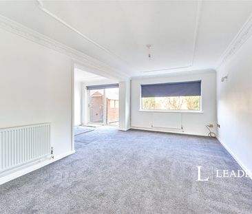 3 bedroom house to rent Shawbridge, Harlow, Essex, CM19 - Photo 3