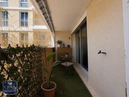 Location Appartement 5 pièces 84m² MARTIGUES 13500 - Photo 4