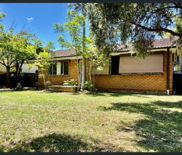 BEAUTIFUL HOUSE IN with a pool! - Photo 2