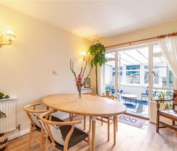 4 bedroom detached house to rent - Photo 3