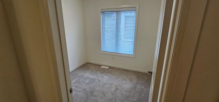 For Lease - 585 Colborne Street Unit# 914, Brantford, Ontario - Photo 4