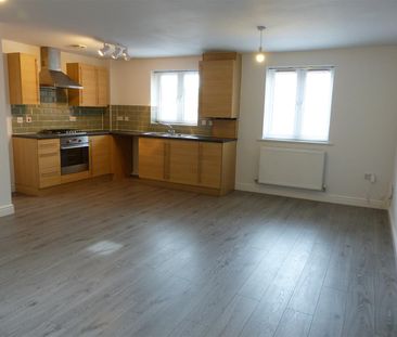 1 bedroom coach house to rent - Photo 5