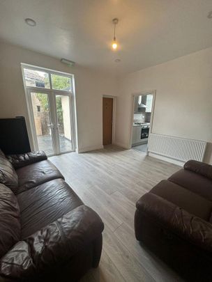 4 bedroom house share to rent - Photo 1