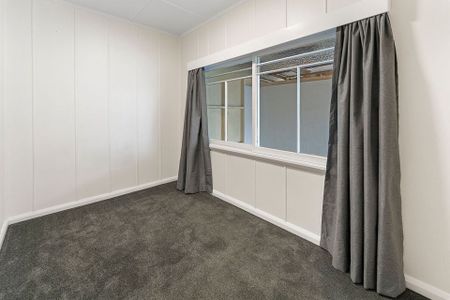 Family home in central Richmond - Photo 3