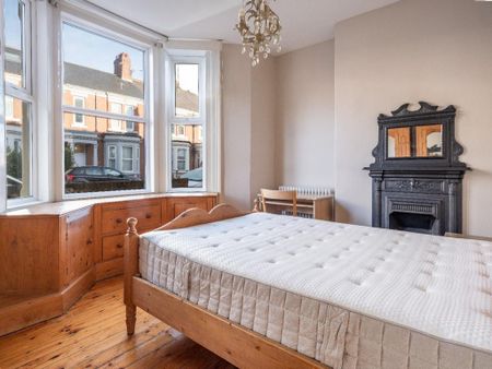 2 bedroom ground floor flat to rent - Photo 4