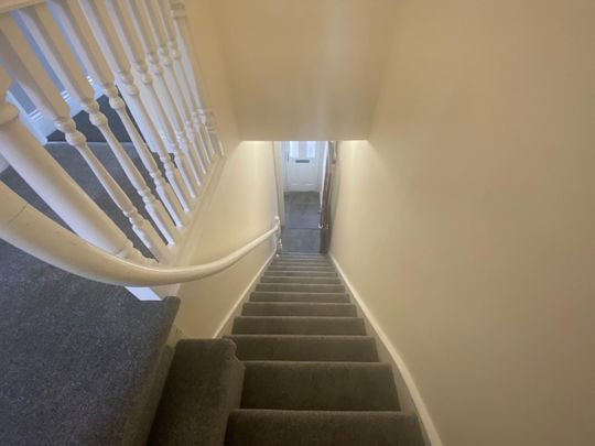 Spacious 2-Bedroom Flat To Let on Birchington Avenue, South Shields - Photo 1