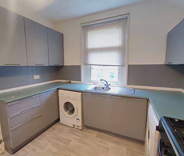 £850 PCM, Spacious Newly Refurbished One Bedroom First Floor Flat i... - Photo 4