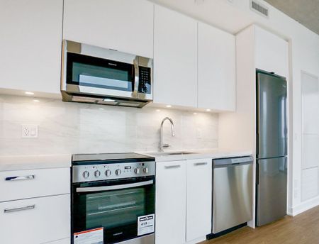 For Lease - 284 King Street Unit# 2104, Toronto, Ontario - Photo 3