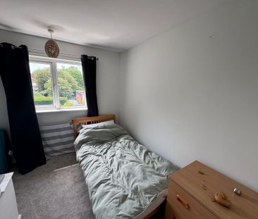 3 bedroom semi-detached house to rent - Photo 5