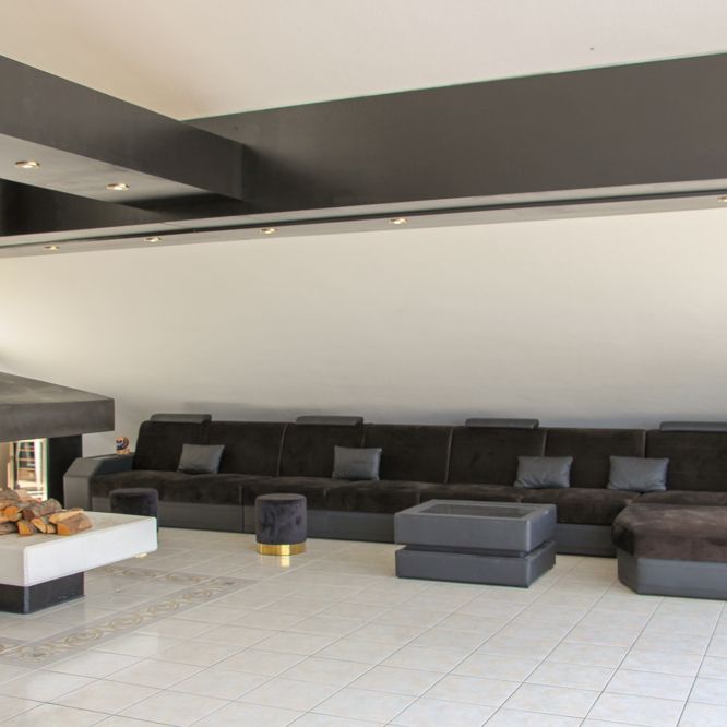 Luxus Penthousewohnung mit Dachterrasse und Garage in Hürth-Sielsdorf - Photo 1