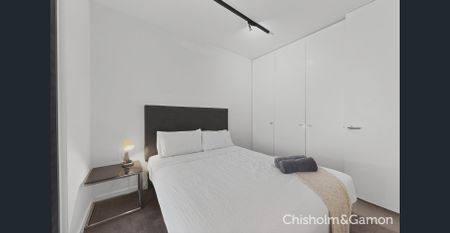 Fully Furnished in the Heart of St Kilda - Photo 2