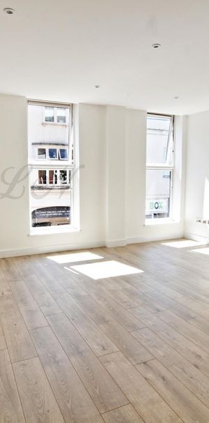 Market Place, Basingstoke, RG21 - Photo 1