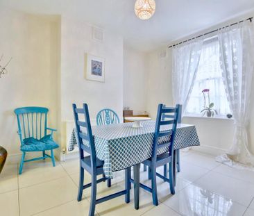 4 bedroom terraced house to rent - Photo 5