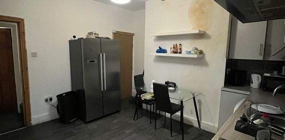 Room in a Shared House, Bellbrooke Place, LS9 - Photo 2