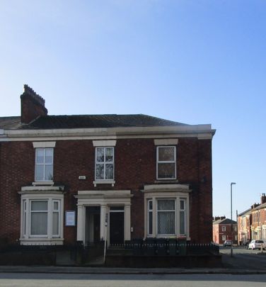 Garstang Road, Preston - Photo 1