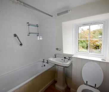 1 bedroom cottage to rent - Photo 5