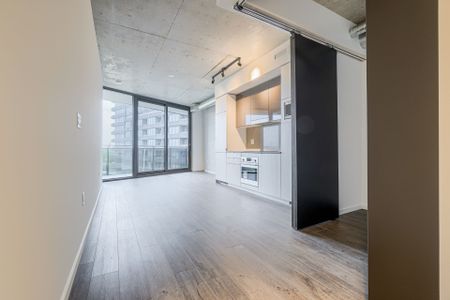 For Lease - 21 Lawren Harris Square Unit# 516, Toronto, Ontario - Photo 2