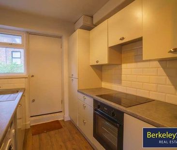 Lark Lane, Liverpool, Merseyside, L17 - Photo 2