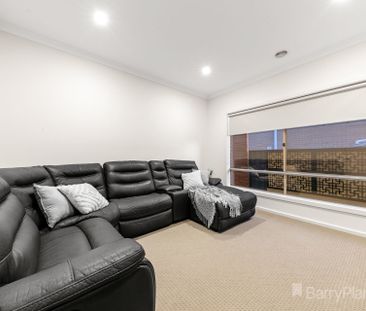 Wonderful Waterside Living! - Photo 3